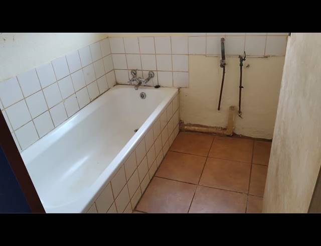 3 BEDROOM FREESTANDING FOR SALE IN SOSHANGUVE XX